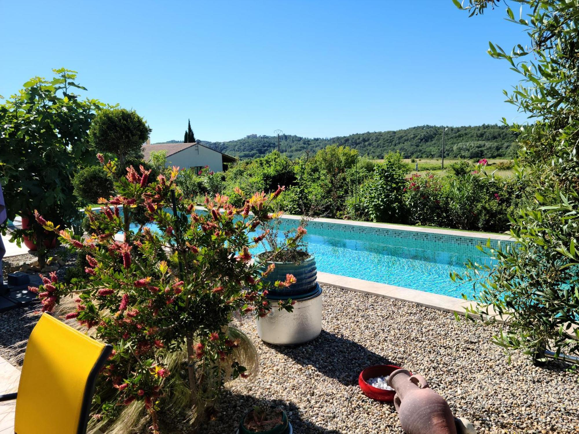 Bed and Breakfast Les Papillons D'Uzes Saint-Laurent-la-Vernède Exteriér fotografie